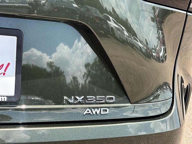 Lexus NX  2024