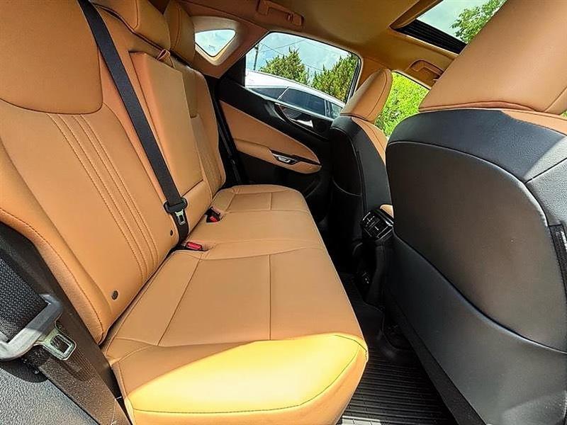 Lexus NX  2024