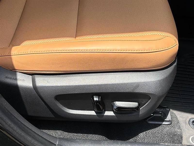 Lexus NX  2024