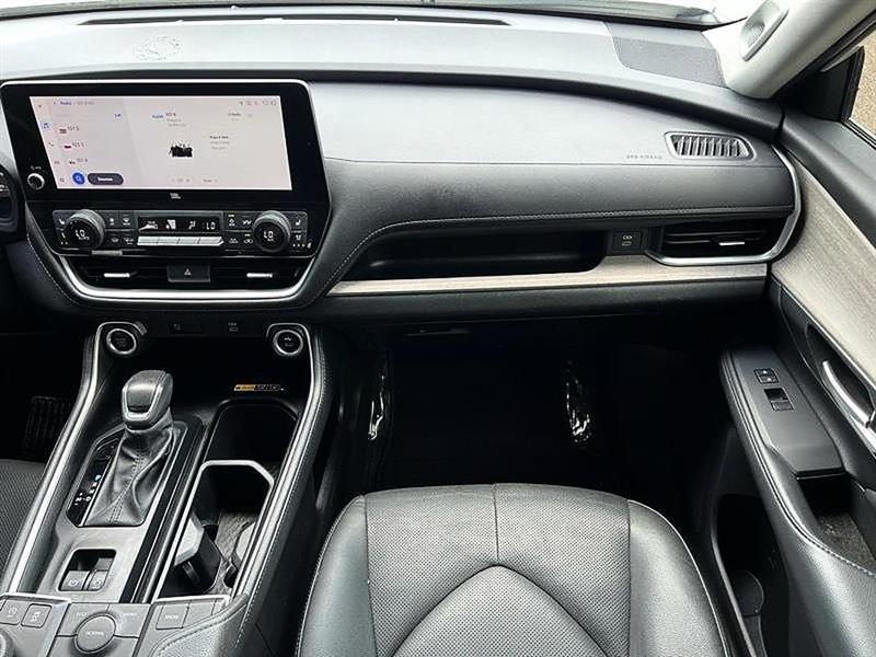 Toyota Grand Highlander  2024