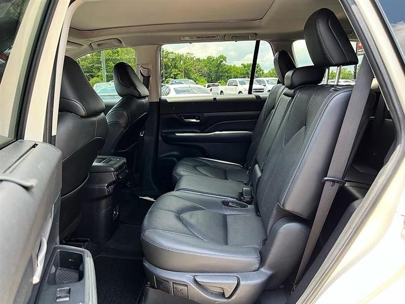 Toyota Grand Highlander  2024