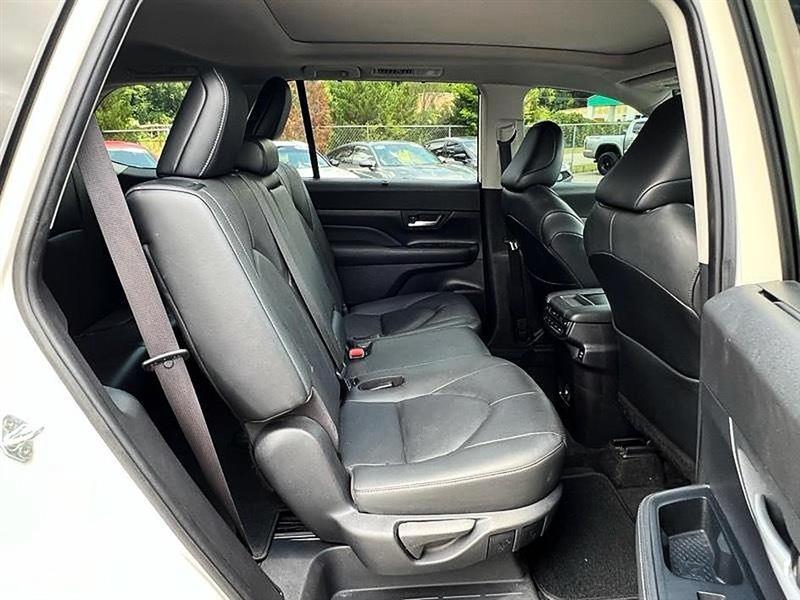 Toyota Grand Highlander  2024
