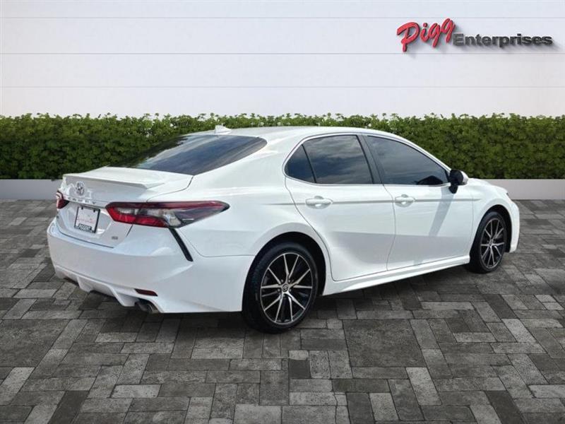 Toyota Camry  2024
