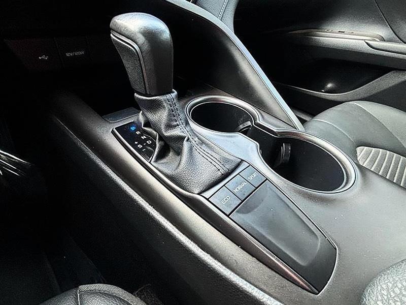 Toyota Camry  2024