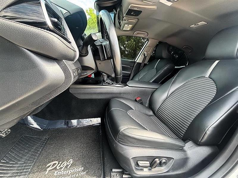 Toyota Camry  2024