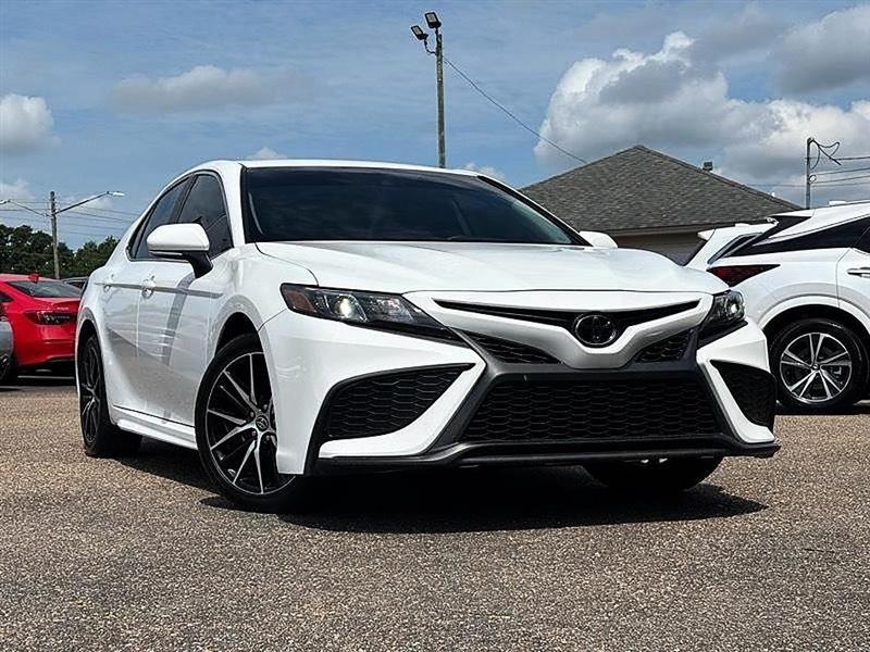 Toyota Camry  2024