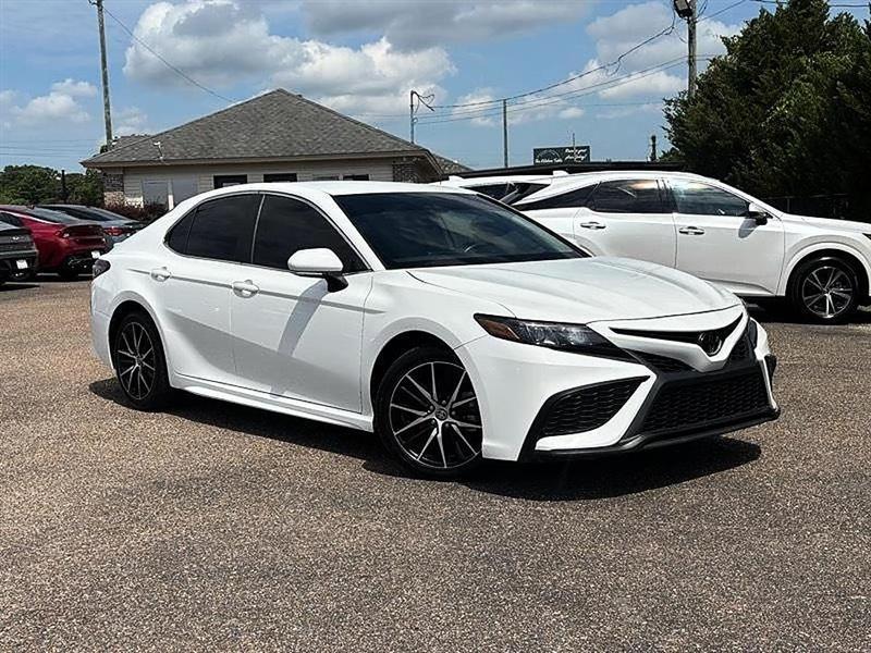 Toyota Camry  2024