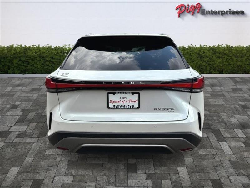 Lexus RX  2025