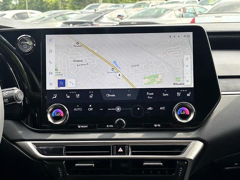 Lexus RX  2025