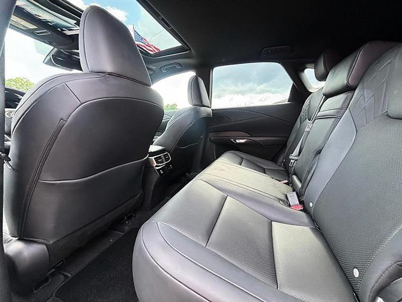 Lexus RX  2025