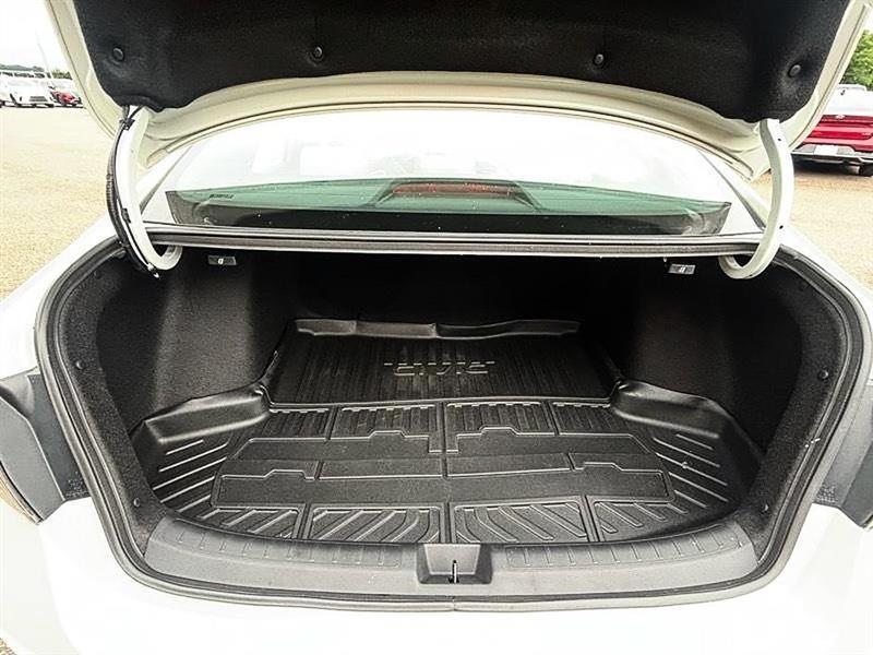 Honda Civic Sedan Hybrid  2025