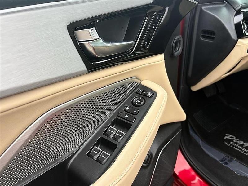Acura MDX  2023