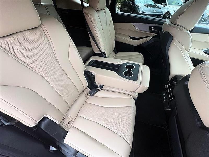 Acura MDX  2023
