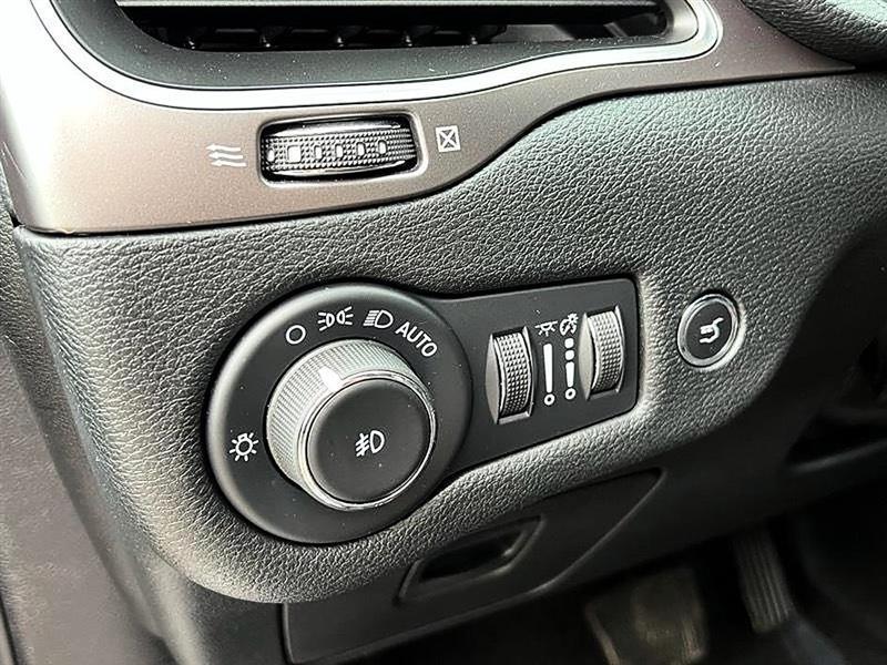 Jeep Cherokee  2022
