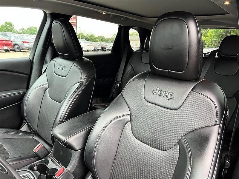 Jeep Cherokee  2022