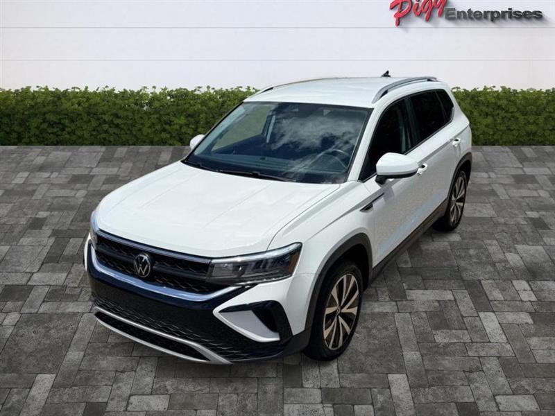 Volkswagen Taos  2024