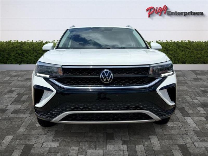 Volkswagen Taos  2024