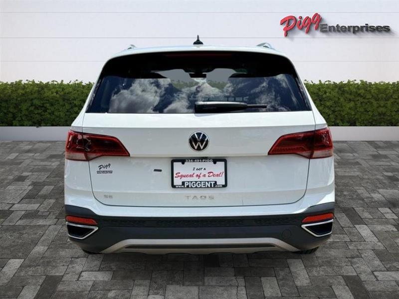 Volkswagen Taos  2024