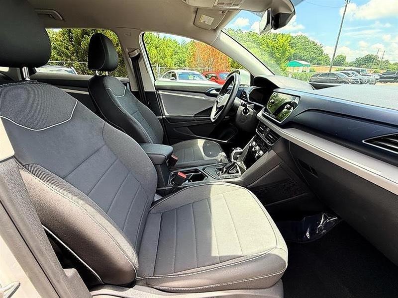 Volkswagen Taos  2024