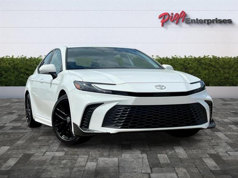 Toyota Camry  2025