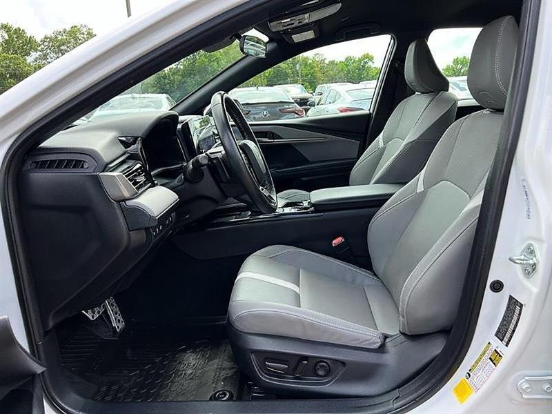 Toyota Camry  2025