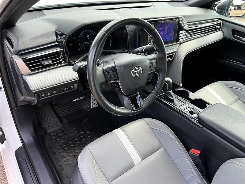 Toyota Camry  2025