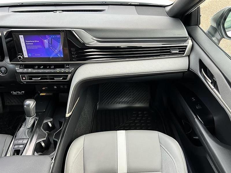 Toyota Camry  2025