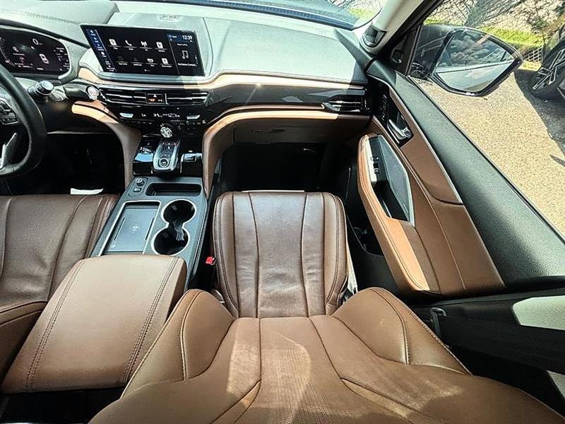 Acura MDX  2025