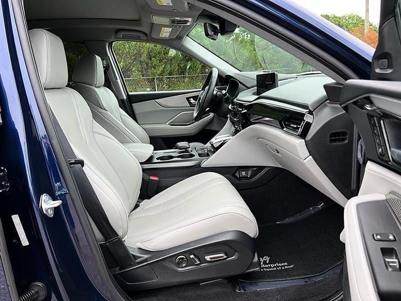 Acura MDX  2024