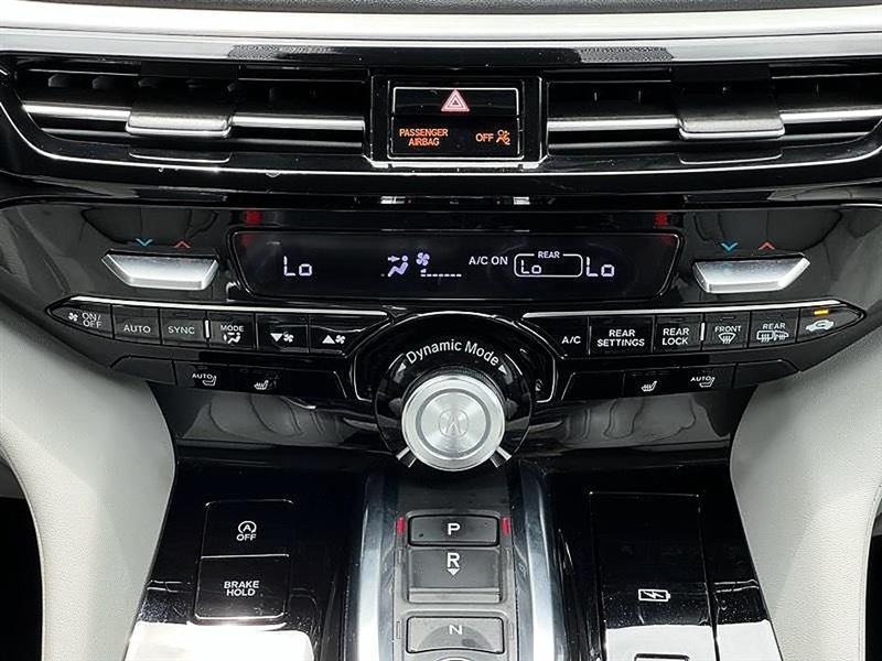 Acura MDX  2024