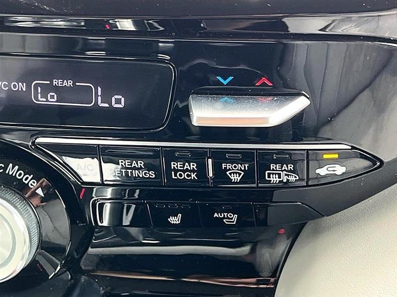 Acura MDX  2024