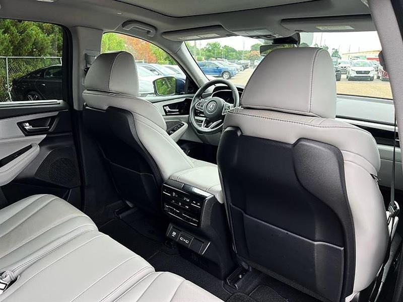 Acura MDX  2024
