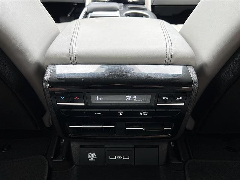 Acura MDX  2024