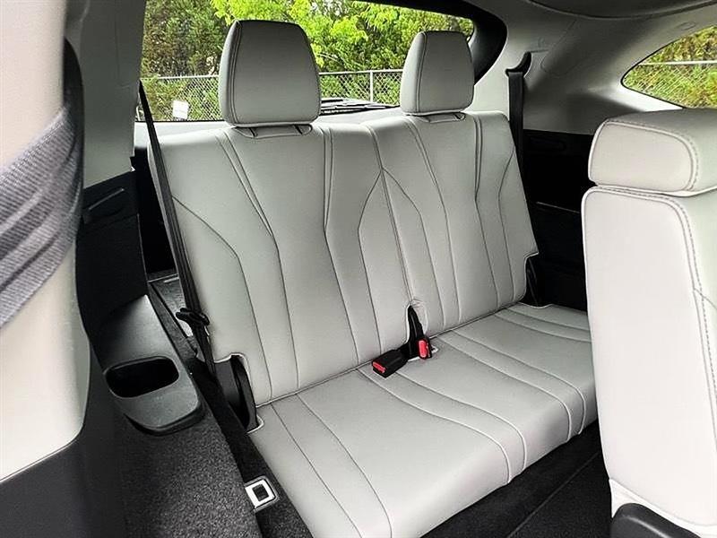 Acura MDX  2024