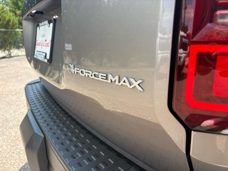 Toyota Land Cruiser 4WD 2024
