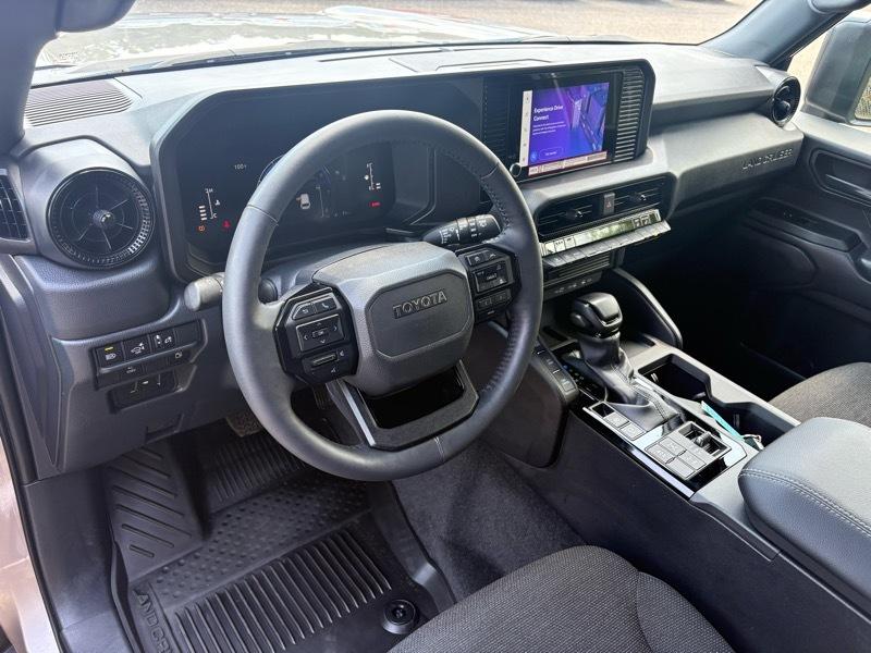Toyota Land Cruiser 4WD 2024