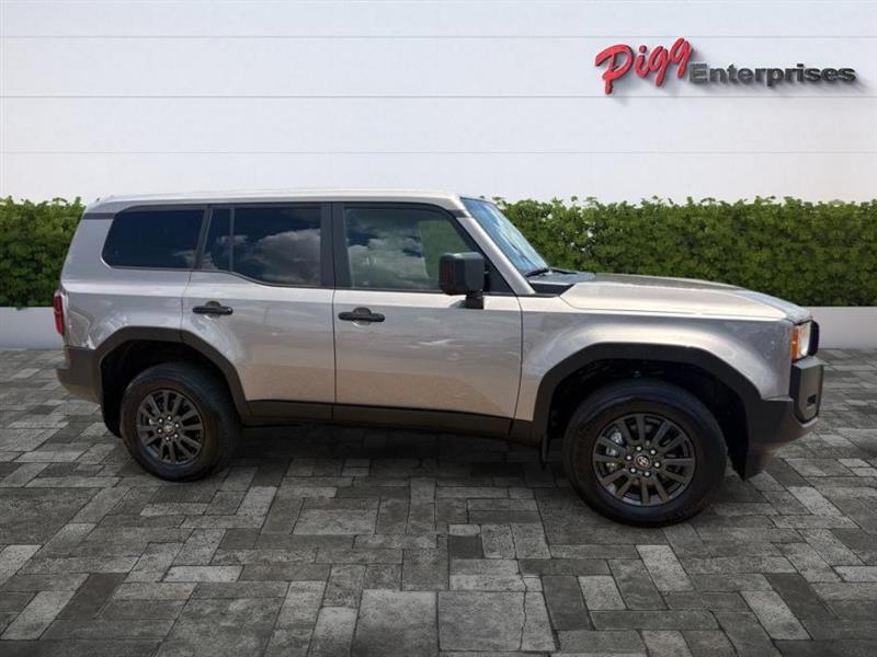 Toyota Land Cruiser 4WD 2024