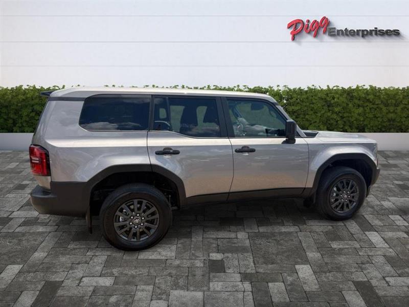 Toyota Land Cruiser 4WD 2024