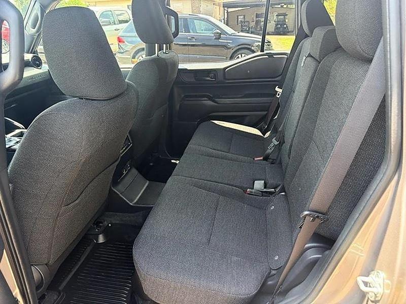 Toyota Land Cruiser 4WD 2024