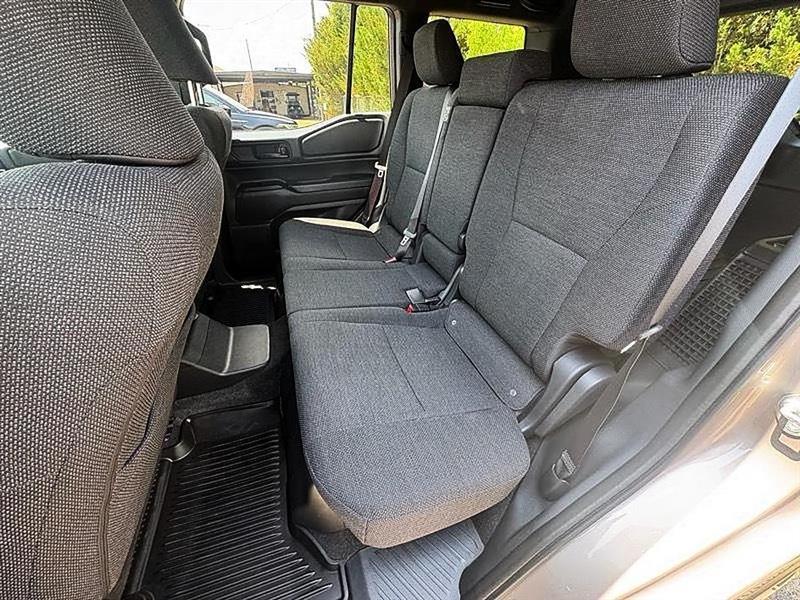 Toyota Land Cruiser 4WD 2024