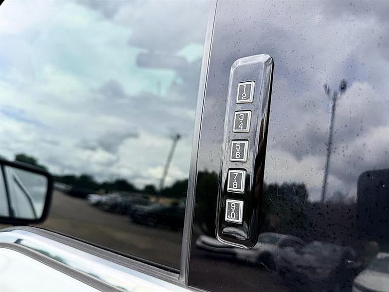 Ford F-150  2021
