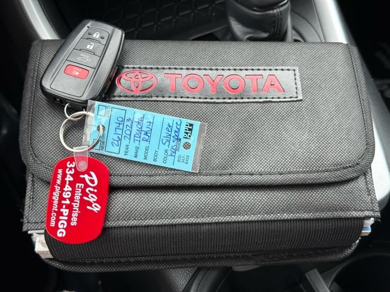 Toyota RAV4  2023
