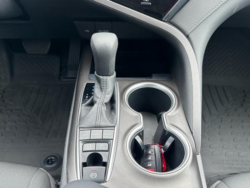 Toyota Camry LE 2024