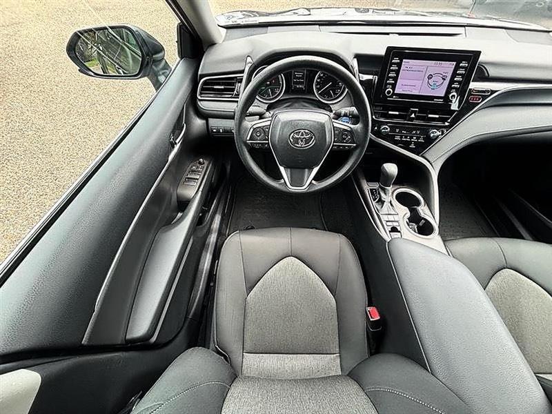 Toyota Camry  2024