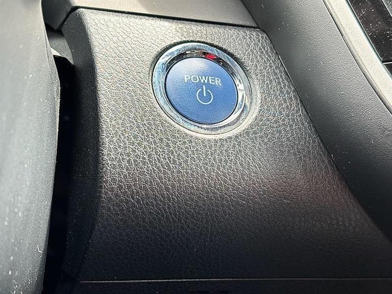 Toyota Camry  2024