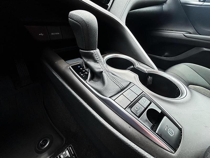 Toyota Camry  2024