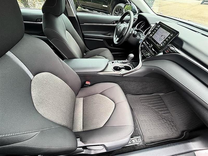 Toyota Camry  2024