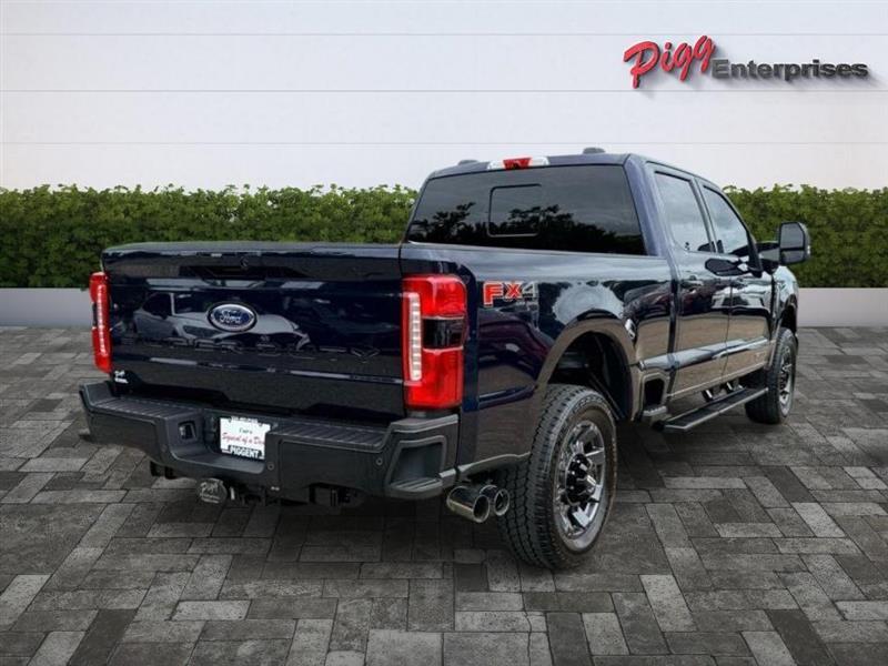 Ford Super Duty F-250 SRW  2024