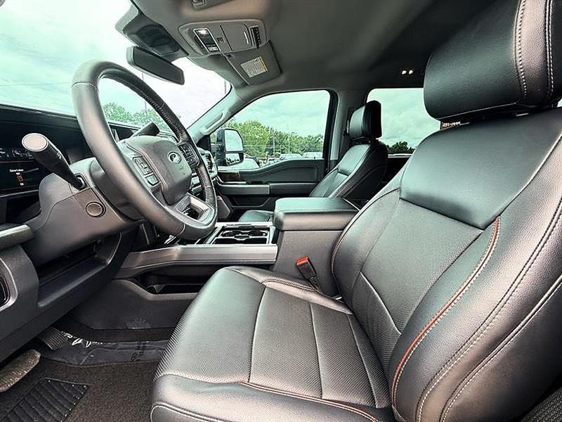 Ford Super Duty F-250 SRW  2024