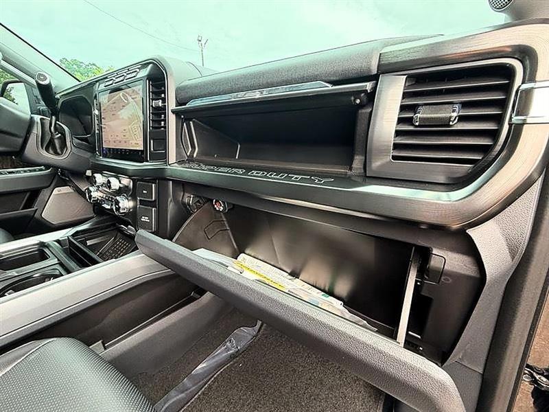 Ford Super Duty F-250 SRW  2024